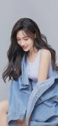女孩找爸爸疏通下水管
